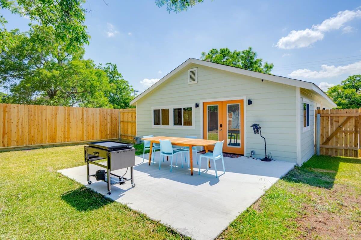2 Kings Hot Tub Modern Cottage Hill Country Blanco Eksteriør bilde